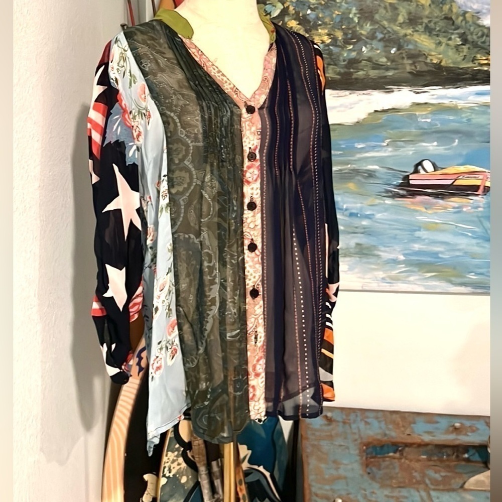 VTG Sacred Threads, Oversized Boho Buffon-Up Blouse, Such a COOL Design, Size S - Picture 5 of 8